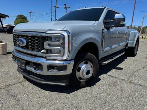 2026 Ford F-350 Lariat