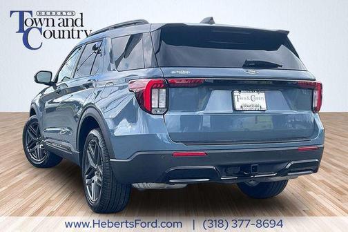 Vapor Blue Metallic 2026 Ford Explorer ST-Line