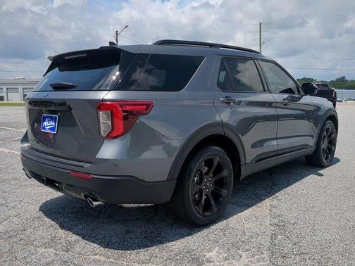 2024 Ford Explorer ST-Line