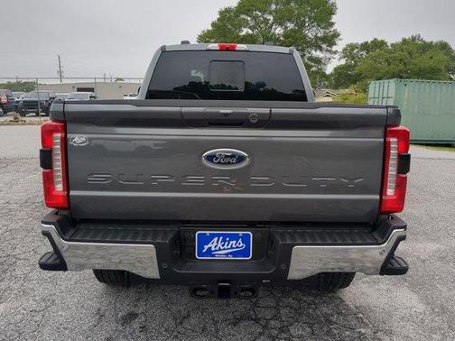 2025 Ford F-350 Lariat Super Duty