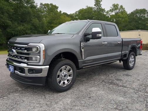 2025 Ford F-350 Lariat Super Duty