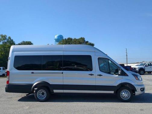 2025 Ford Transit-350 XLT