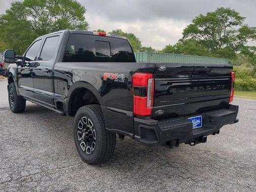 2025 Ford F-350 Platinum