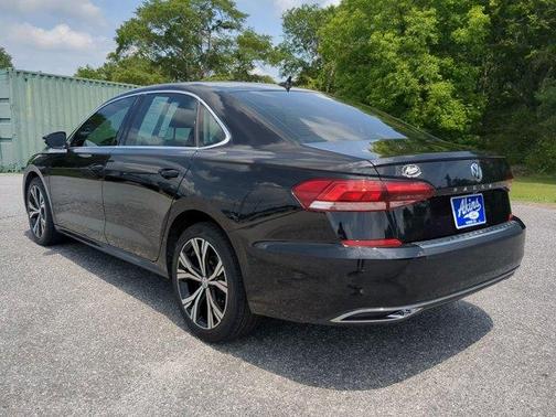 2021 Volkswagen Passat 2.0T SE