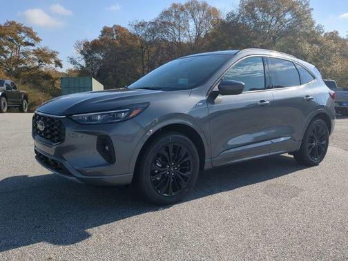 2026 Ford Escape ST-Line Elite