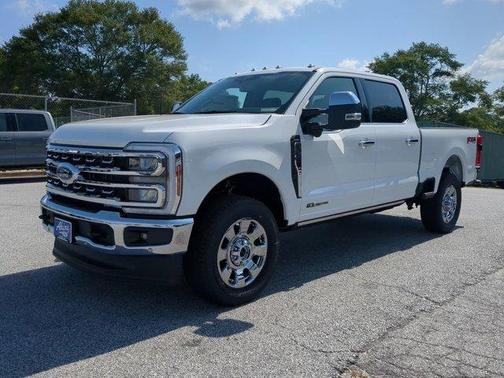 2025 Ford F-350 Lariat Super Duty