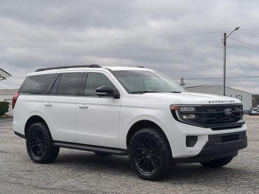 2026 Ford Expedition Active