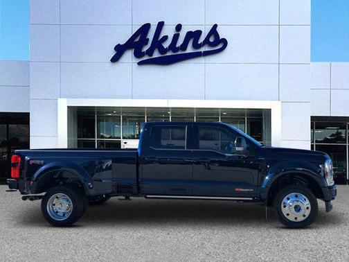 2025 Ford F-450 Platinum