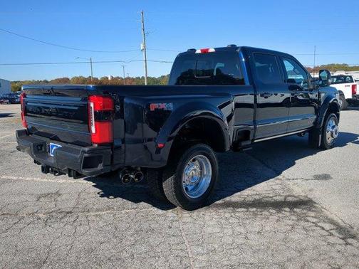 2025 Ford F-450 Platinum