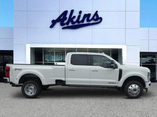 2025 Ford F-450 Platinum
