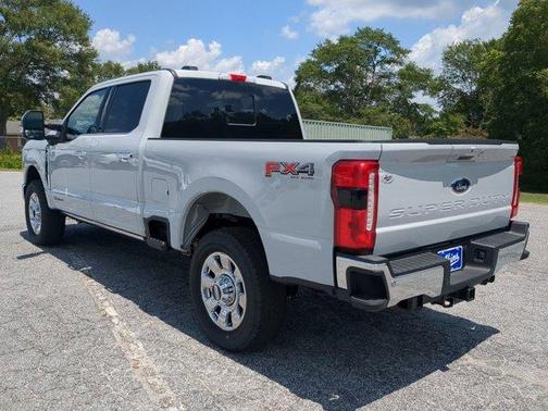 2025 Ford F-350 Lariat Super Duty