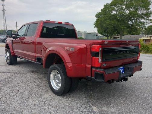2025 Ford F-450 Platinum