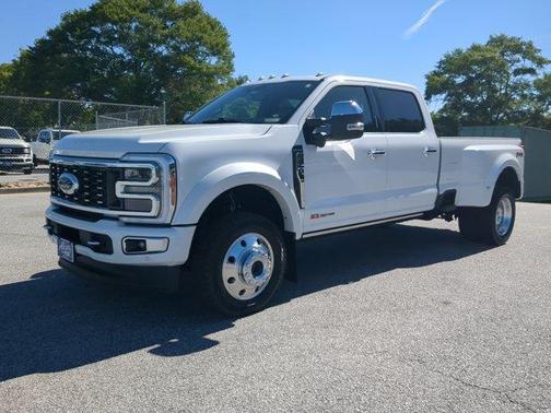 Star White 2024 Ford F-450 Platinum