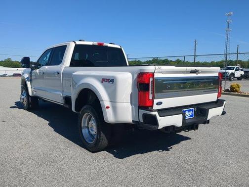 Star White 2024 Ford F-450 Platinum