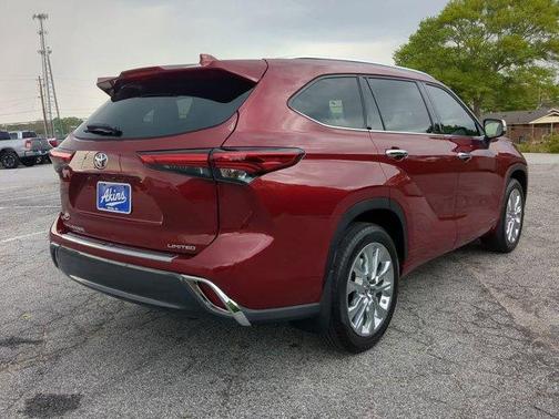 2022 Toyota Highlander Limited