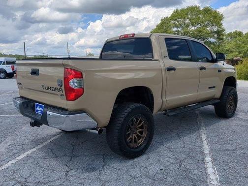 2018 Toyota Tundra SR5