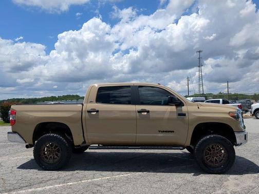 2018 Toyota Tundra SR5