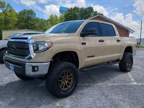 2018 Toyota Tundra SR5