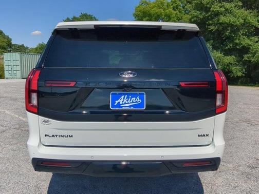 Star White 2026 Ford Expedition Max Platinum
