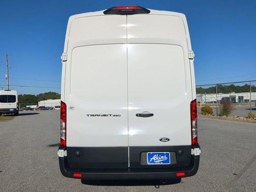 2026 Ford Transit-250 XL