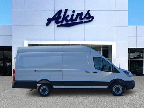 2026 Ford Transit-250 XL