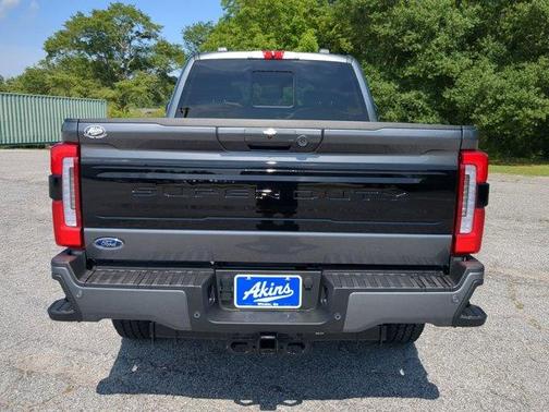 2025 Ford F-250 Platinum