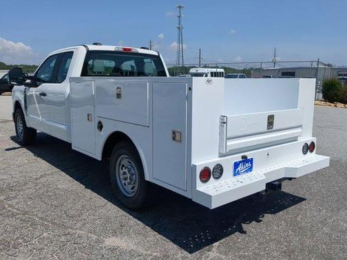 2025 Ford F-250 XL