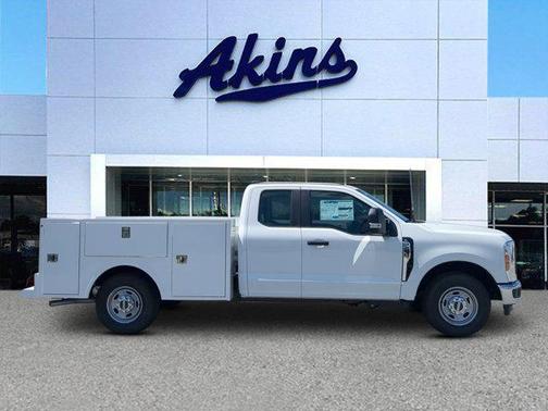 2025 Ford F-250 XL