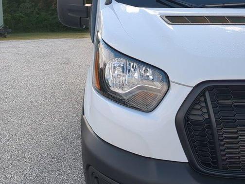 2026 Ford Transit-250 XL