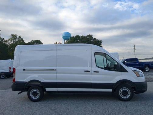 2026 Ford Transit-250 XL