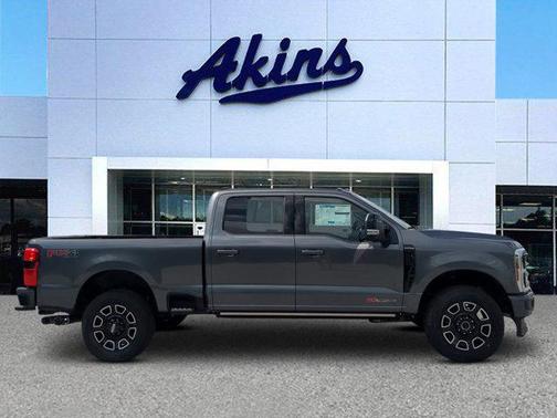 2026 Ford F-250 Platinum