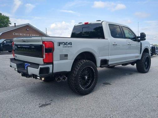 2025 Ford F-350 Platinum