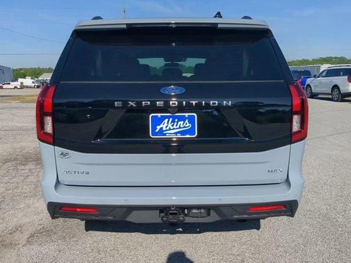 Glacier Gray Metallic 2026 Ford Expedition Max Active