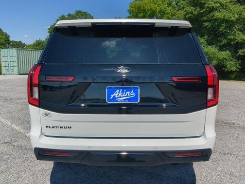 Star White 2026 Ford Expedition Platinum