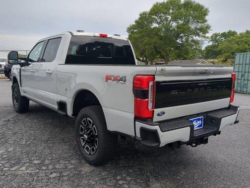2025 Ford F-250 Platinum