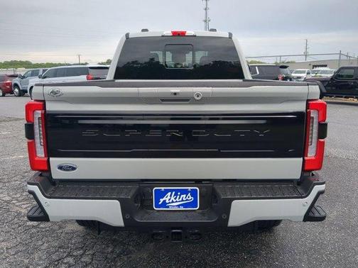 2025 Ford F-250 Platinum