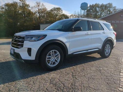 2025 Ford Explorer Active