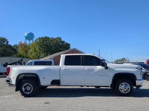 2022 Chevrolet Silverado 3500 LT