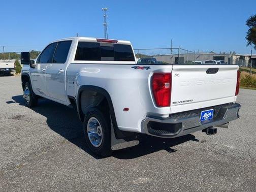 2022 Chevrolet Silverado 3500 LT