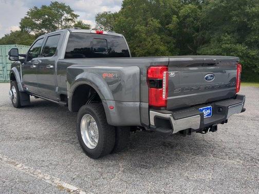 2025 Ford F-450 Lariat