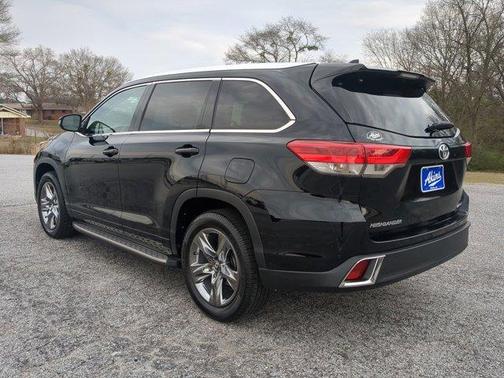 2019 Toyota Highlander Limited Platinum