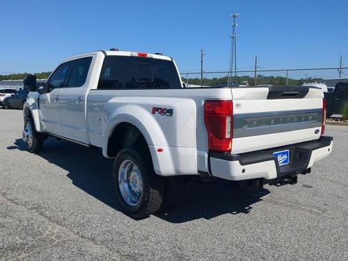 2022 Ford F-450 Platinum