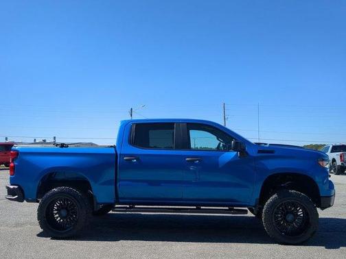 2022 Chevrolet Silverado 1500 Custom Trail Boss
