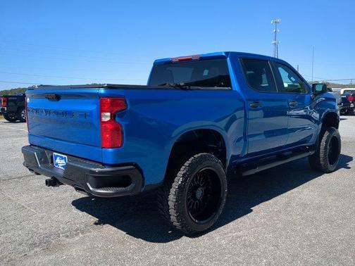 2022 Chevrolet Silverado 1500 Custom Trail Boss