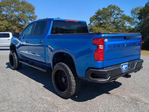 2022 Chevrolet Silverado 1500 Custom Trail Boss