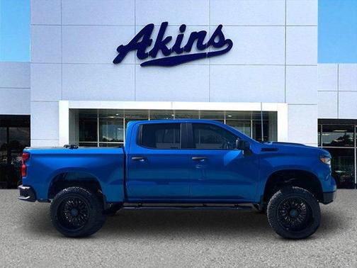 2022 Chevrolet Silverado 1500 Custom Trail Boss