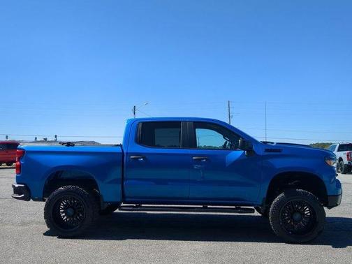 2022 Chevrolet Silverado 1500 Custom Trail Boss