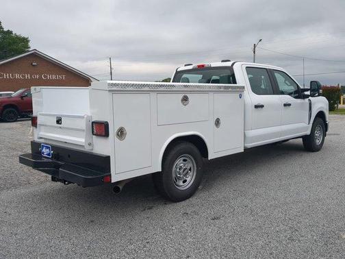 2025 Ford F-250 XL