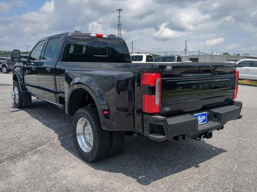 2025 Ford F-450 Platinum
