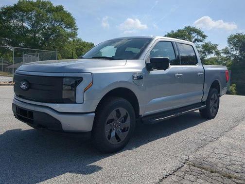 2025 Ford F-150 Lightning Flash